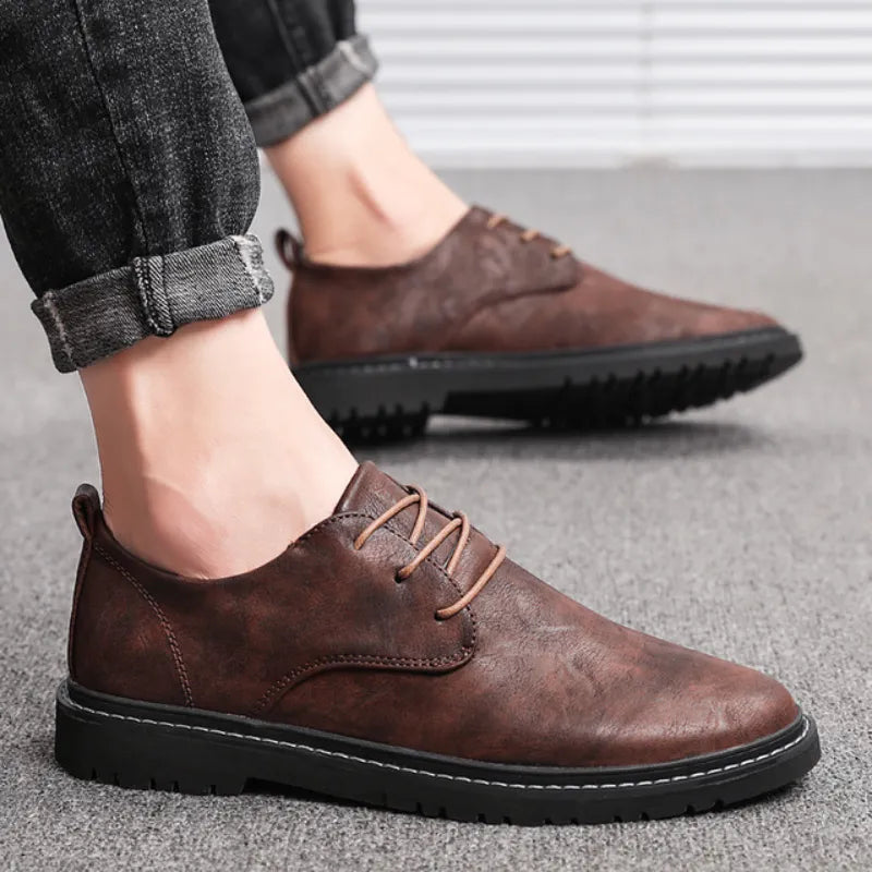 Eleganter Herrenschuh – Minimalistischer Stil & Komfort für den modernen Mann